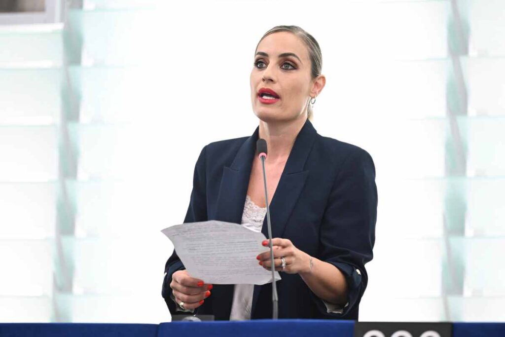 Ελεονώρα Μελέτη στην Ολομέλεια Ε.Κ : «Γιατί αυτού του είδους τα ειδεχθή εγκλήματα, από τη στιγμή που δεν διαγράφονται ψυχικά, δεν πρέπει να διαγράφονται ούτε νομικά»