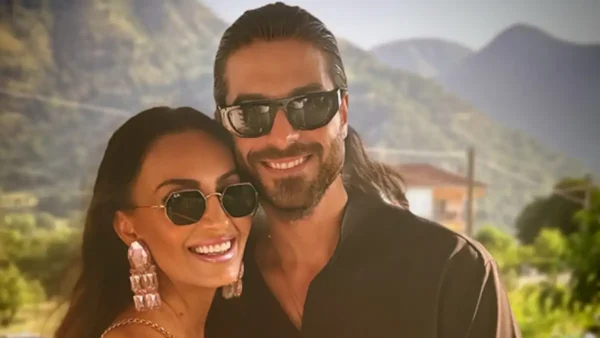 Άρης Μουγκοπέτρος: Αγκαλιά  με την κούκλα σύζυγο του – Το νόημα στη ζωή μου…»