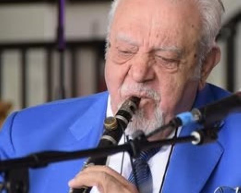 Έφυγε ο Πετρολούκας Χαλκιάς – Σίγησε το θρυλικό κλαρίνο της Ηπείρου
