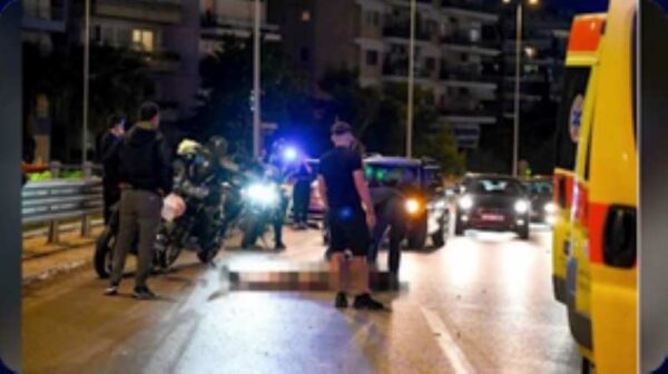 “Έφυγαν σαν τρελοί, επειδή είχαν χτυπήσει άλλη μηχανή και σκοτώθηκαν οι ίδιοι», λέει αυτόπτης μάρτυρας για το τροχαίο στην λεωφόρο Ποσειδώνος με δύο νεκρούς (βίντεο)