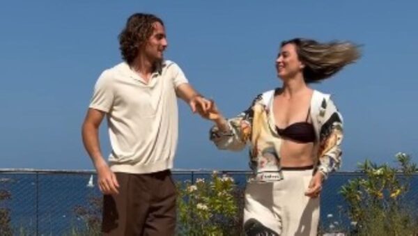 Στέφανος Τσιτσιπάς – Πάουλα Μπαντόσα: Απολαμβάνουν τις διακοπές τους στην Ίμπιζα – Βίντεο
