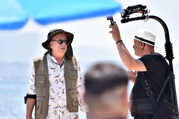 «Καλά θα πάει κι αυτό»… Η νέα σειρά του Δημήτρη Αποστόλου έρχεται τον Σεπτέμβριο στο νέο πρόγραμμα της ΕΡΤ