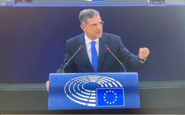 Αυτιάς σε Κομισιόν: Αδιανόητο να χρηματοδοτήσετε την Τουρκία που απειλεί την Ελλάδα