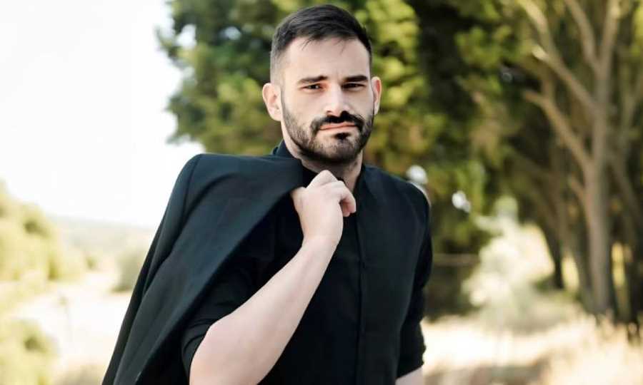 «Εδώ και Τώρα»: Ο Σίμος Πετρόπουλος μόλις κυκλοφόρησε το νέο του single από τη Heaven Music