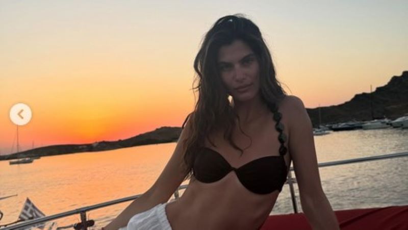 Ανθή Φακιδάρη: Το supermodel κάνει διακοπές στην Πάρο