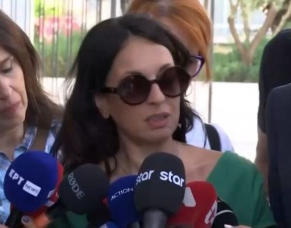 Πέτρος Φιλιππίδης: Μιλά για πρώτη φορά η μία από τις δύο καταγγέλλουσες: “Αισθάνομαι δικαιωμένη και ανακουφισμένη” (βίντεο)