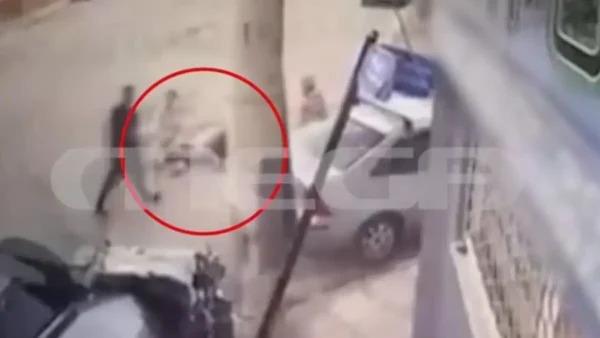 Ίλιον: Νέο βίντεο – σοκ από την παράσυρση των δύο ηλικιωμένων και του 9χρονου εγγονού της από μεθυσμένο οδηγό – «Είμαστε όλοι χάλια», λέει η γιαγιά