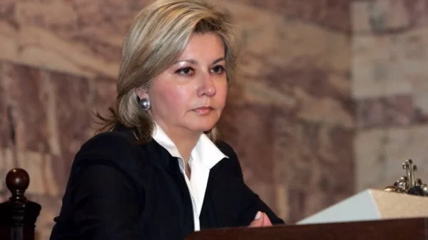 «Όλα  είναι μια σκευωρία,  θέλει να με βγάλει από τη μέση για να μην με έχει αντίπαλο στις εκλογές», είπε ο δημοσιογράφος που κατηγορείται ότι εκβίαζε την Ζέττα Μακρή