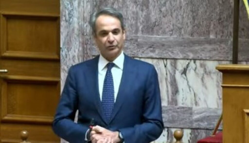 Μητσοτάκης σε Ανδρουλάκη: Παρουσιάζεστε ως ένα κακέκτυπο του ΠΑΣΟΚ της δεκαετίας του ’80, χωρίς το χάρισμα του Ανδρέα Παπανδρέου