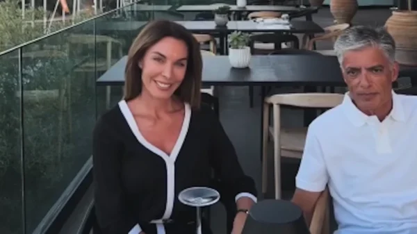 Τατιάνα Στεφανίδου – Νίκος Ευαγγελάτος: Καλοκαιρινές διακοπές με σκάφος στο Μεγανήσι – Βίντεο