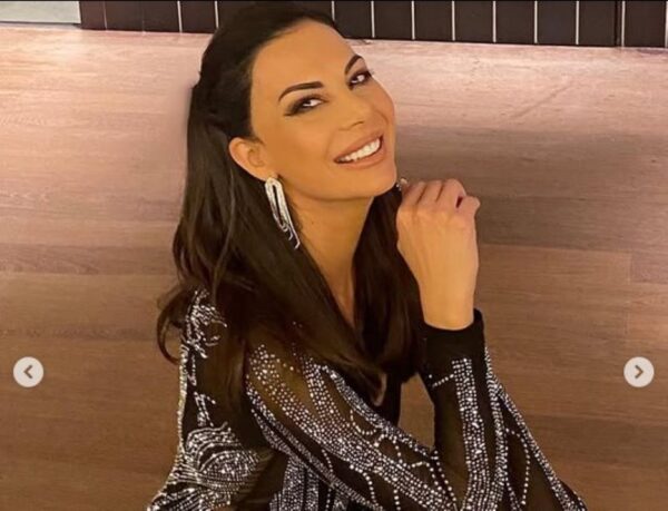 Ξέσπασε η Εύη Βατίδου κατά του Αλέξη Κούγια : «Δούλευα σεζόν για να πηγαίνει ο αείμνηστος με τις γκόμενες τις δικηγορίνες βόλτα στα μπουζούκια»