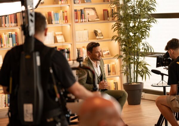 «Το ‘χουμε!» με τον Κώστα Τσουρό – Έρχεται στον ΣΚΑΪ – Δείτε το τρέϊλερ