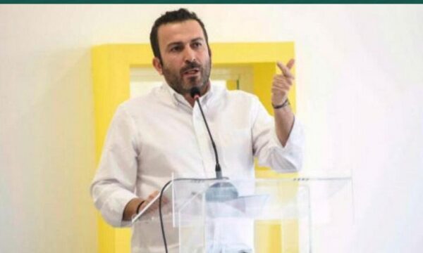 Στ. Παραστατίδης – ΠΑΣΟΚ: Κόπηκε η “Σορβόνη” με το 1 “ν”