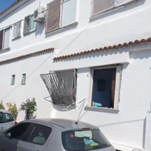 Θεσσαλονίκη: Έκρηξη φιάλης υγραερίου σε ενοικιαζόμενα δωμάτια στην Ασπροβάλτα – Πέντε τραυματίες, ο ένας σοβαρά