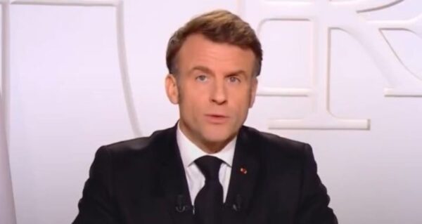 Μακρόν: «Ο Πούτιν δεν θέλει ειρήνη – Αν δείξουμε αδυναμία, θα το πληρώσουμε ακριβά -Προετοιμάζουμε τις συγκρούσεις του αύριο »