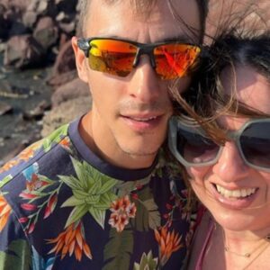 Σοφία Μουτίδου: Οι φωτογραφίες από τη Σαντορίνη με τον γοητευτικό σύντροφο της