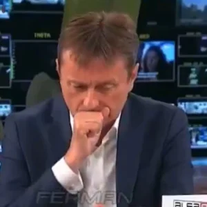 Σοκ στον τηλεοπτικό αέρα: Η στιγμή που Σέρβος υπουργός παθαίνει  εγκεφαλικό ενώ έδινε συνέντευξη
