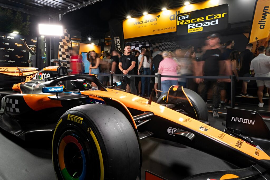 Η απόλυτη εμπειρία Formula 1 στα Ιωάννινα αυτό το Σαββατοκύριακο – Το κάστρο Γλυκήδων φιλοξενεί το showcar της McLaren F1 Team και προσομοιωτές F1 για αδρεναλίνη στα ύψη