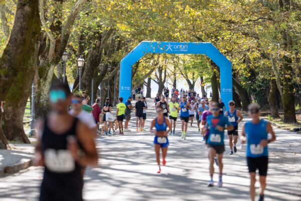 19ο Ioannina Lake Run: Συμμετοχές – ρεκόρ στη δρομική γιορτή που έγινε θεσμός – Μοναδική αθλητική εμπειρία με τη σφραγίδα του ΟΠΑΠ