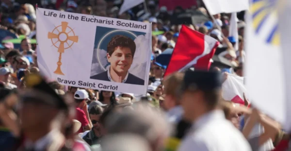 Κάρλο Ακούτις: Αγιοποιήθηκε ο 15χρονος «influencer του Θεού» – Βίντεο από το Βατικανό