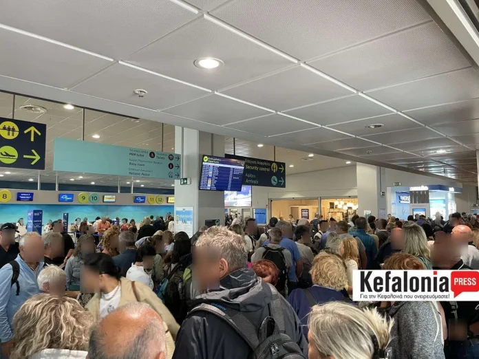 Κεφαλονιά: Εκατοντάδες επιβάτες «εγκλωβισμένοι» στο αεροδρόμιο λόγω κακοκαιρίας