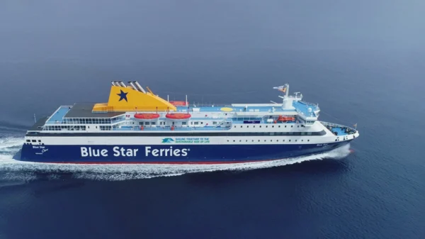 Νεκρός 20χρονος ναυτικός: Πιάστηκε από συρόμενη πόρτα στο γκαράζ του στο Blue Star Chios – Η ανακοίνωση της εταιρείας