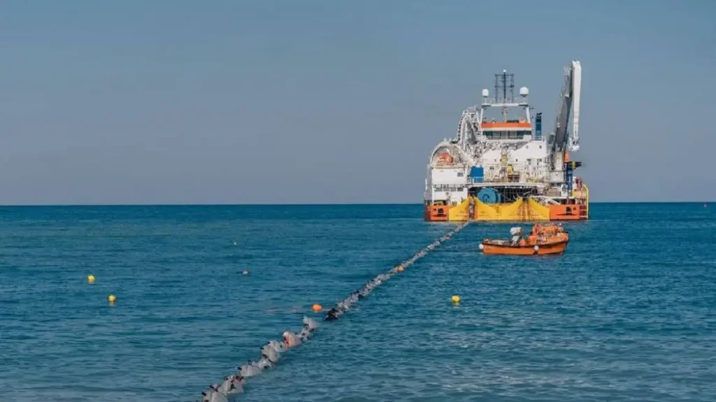 Απάντηση Χατζηδάκη στον Κύπριο Υπ. Ενέργειας: Δεν είναι εθνικό σχέδιο της Ελλάδας η διασύνδεση με την Κύπρο