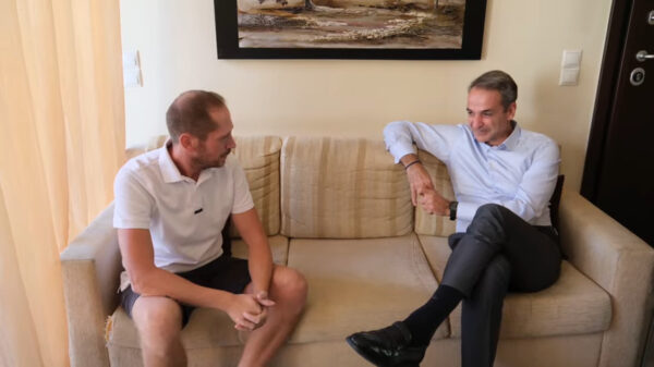 O Μητσοτάκης επισκέφθηκε δικαιούχο του προγράμματος κατ’ οίκον παράδοσης Φαρμάκων Υψηλού Κόστους – Δείτε βίντεο