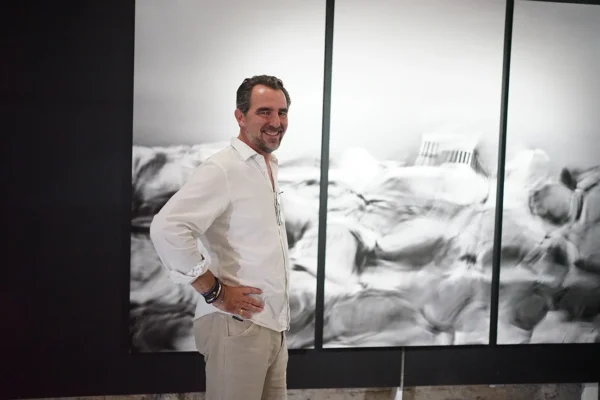 Νικόλαος Ντε Γκρες: «Συστήνομαι Νικόλαος. Σκέτο. Κι εγώ αντιβασιλικός γινόμουν όταν με μάλωνε ο μπαμπάς»