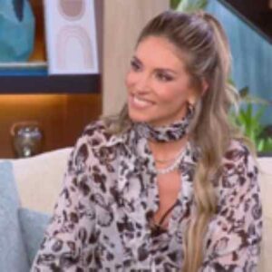 Αθηνά Οικονομάκου: «Πριν από 20 χρόνια ζούσα σε μικρές γκαρσονιέρες – Δεν φανταζόμουν ότι μια μέρα θα ανοίγω την πόρτα ενός τέτοιου σπιτιού»