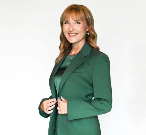 Η Μάρα Ζαχαρέα στο κεντρικό δελτίο ειδήσεων του Star τη Δευτέρα 8 Σεπτεμβρίου