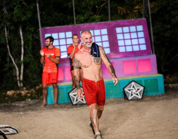 Exathlon: Αποχώρησαν ο Τάκης Καραγκούνιας και η Καρολίνα Ζακλίν Καλύβα από το παιχνίδι – Δείτε τα βίντεο