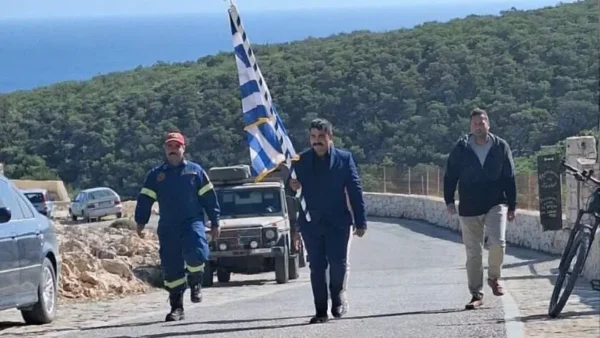 Γαύδος: Ο εορτασμός της εθνικής επετείου του ΟΧΙ χωρίς μαθητές για πρώτη φορά – Στρατός και κάτοικοι ύψωσαν τη σημαία ψηλά