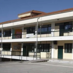 Ηγουμενίτσα: Συνελήφθησαν μαθητές και καθηγήτρια μετά από άγρια συμπλοκή ανηλίκων σε Λύκειο