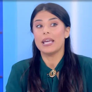 Λατινοπούλου: Όσοι υψώνουν σημαίες της Παλαιστίνης έχουν αλλεργία στην ελληνική, είναι σαν τους βρικόλακες που τους πετάς αγιασμό όταν τη βλέπουν – Βίντεο