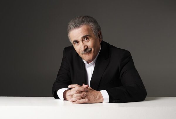 «Αλ Τσαντίρι Νιουζ»: Ο Λάκης Λαζόπουλος επιστρέφει την  Τετάρτη 29 Οκτωβρίου στις 21:00 στο MEGA