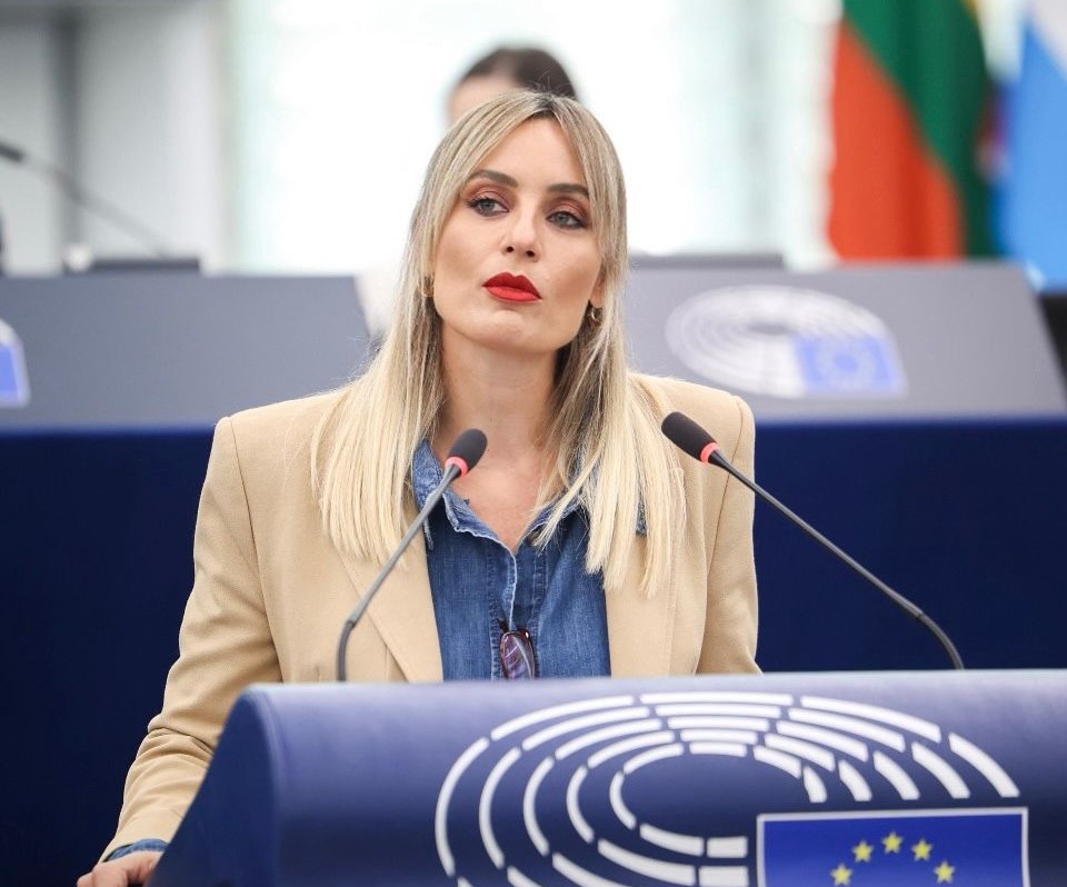 Στρασβούργο – Ελεονώρα Μελέτη: «Η ισορροπία επαγγελματικής και οικογενειακής ζωής είναι δικαίωμα, όχι πολυτέλεια»