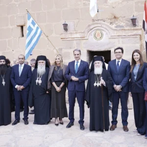 Ο Μητσοτάκης στην ενθρόνιση του νέου Αρχιεπισκόπου Σινά, κ. Συμεών – «Εθνικό καθήκον μας το ενδιαφέρον για τη Μονή» (Βίντεο)