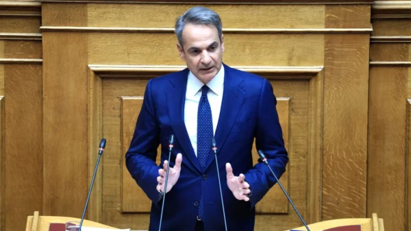 Βουλή – Μητσοτάκης: Οι εθνικοί χειρισμοί δεν ασκούνται σε καφενεία και τηλεοπτικά πάνελ