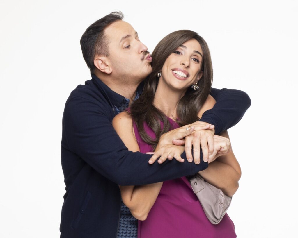 «Τότε και Τώρα»: Πρεμιέρα την Τετάρτη 5 Νοεμβρίου στις 21.00, στον ΣΚΑΪ – Δείτε το τρέϊλερ