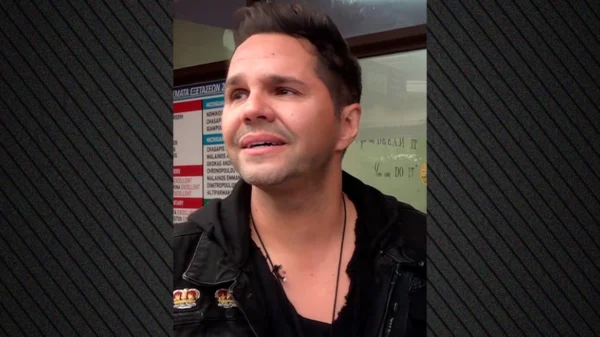 Ξέσπασε σε κλάματα ο Τσαλίκης: “Όταν ήρθαμε εδώ δεν είχαμε τίποτα”, είπε για το πρώτο σπίτι όπου έμεινε με τη σύζυγό του (βίντεο)