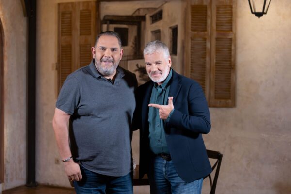 ACTION 24 – «ΑΣΤΕΡΟΣΚΟΝΗ»: Πρεμιέρα το Σάββατο τα μεσάνυχτα με πρώτο καλεσμένο τον Στέλιο Διονυσίου – Τρέϊλερ