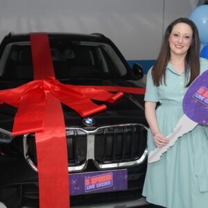 Το live casino του Pamestoixima.gr γιόρτασε τα 5α γενέθλιά του κληρώνοντας ένα αυτοκίνητο – Η μεγάλη νικήτρια παρέλαβε τα κλειδιά μέσα από ένα πρωτότυπο κυνήγι θησαυρού (vid.)