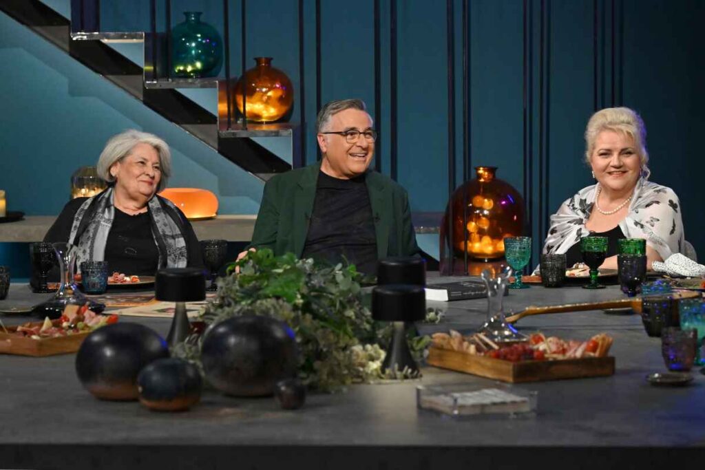 ΕΡΤ1: #Παρέα με τον Γιώργο Κουβαρά – Αφιέρωμα στις γυναίκες του ρεμπέτικου – Σάββατο 22.11.2025, στις 22:00 – Δείτε βίντεο