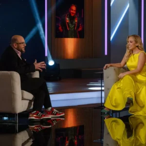 «Στην Αγκαλιά του Φάνη»: Μαρία Αναστασοπούλου και Τριαντάφυλλος σπάνε κλισέ και… ρολόγια – Απόψε στις 23.45 – Τρέϊλερ