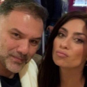 Γρηγόρης Αρναούτογλου σε Νάνσυ Αντωνίου: Σε ευχαριστώ για το ταξίδι που κάνουμε