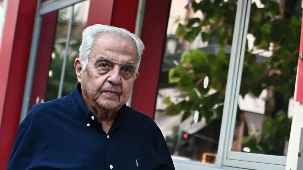 Πέθανε ο πρώην υπουργός του ΣΥΡΙΖΑ Αλέκος Φλαμπουράρης