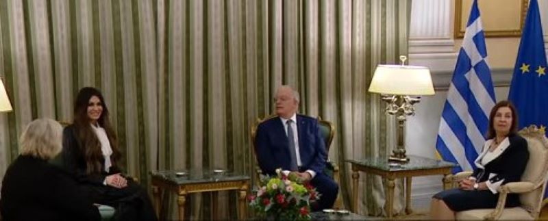 Κίμπερλι Γκιλφόιλ:  Στο Προεδρικό Μέγαρο η νέα πρέσβης των Η.Π.Α. – Τα διαπιστευτήριά της επέδωσε στον Τασούλα  – O διάλογος μπροστά  στις κάμερες (βίντεο)