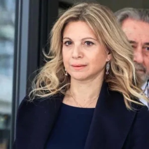 Καρυστιανού: Η λέξη κόμμα και το όνομά μου δεν είναι συμβατά – Δεν γνώριζα τον Καραχάλιο (βίντεο)