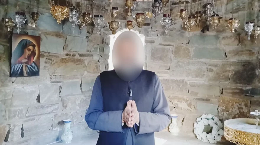 Προφυλακίστηκε ο ιερέας youtuber που πουλούσε ναρκωτικά και διακινούσε παράνομα μετανάστες  μαζί με άλλα 3  μέλη του κυκλώματος